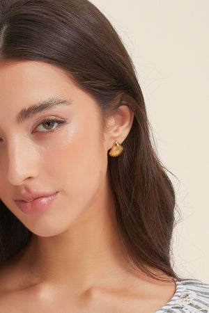 Petite Shell Stud Earrings - SIOENE