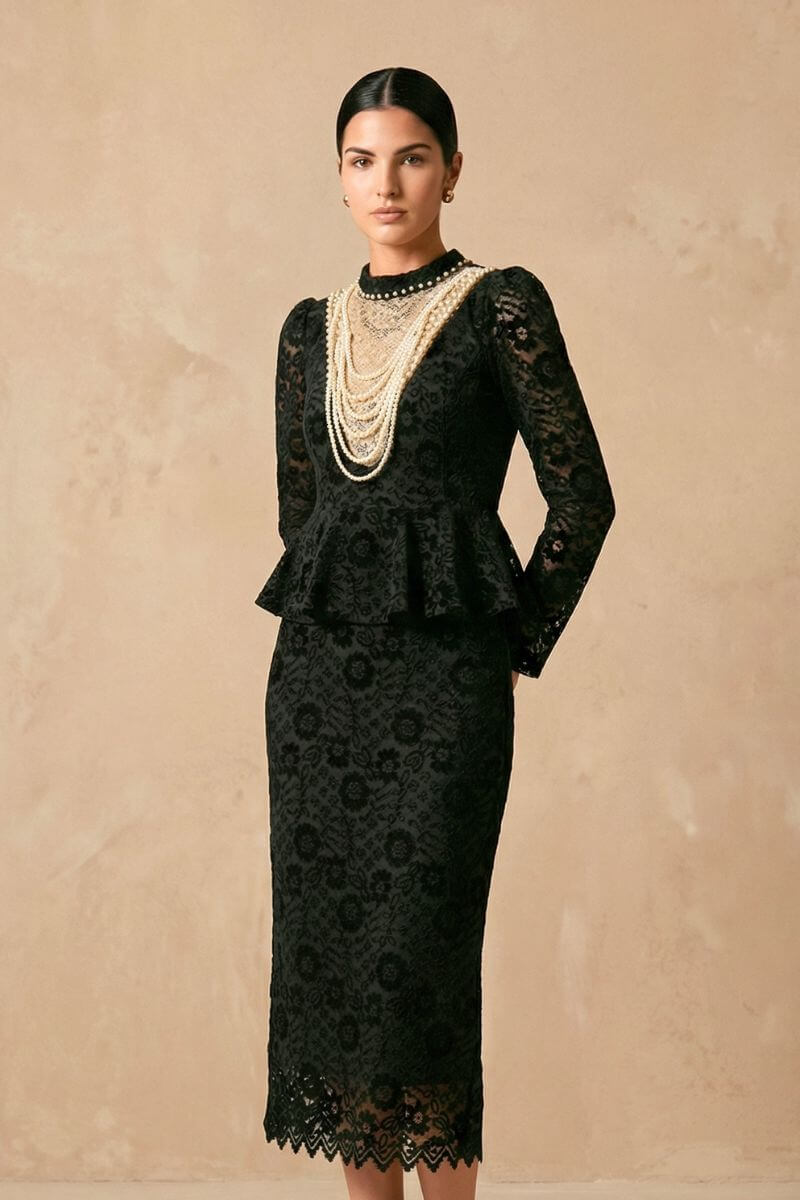 Amélie Pearl Lace Midi Dress M